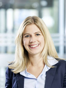 Stephanie Roth