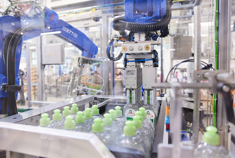 W & M Holding GmbH Bild 2