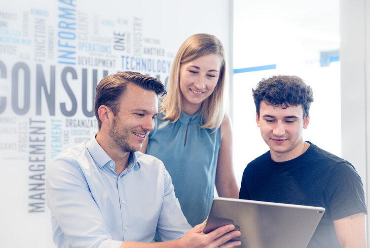 INFORMATICS Holding GmbH Bild 3