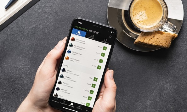 
In unserer Nespresso App mit wenigen Klicks die Lieblingskaffees bestellen und bequem nach Hause liefern lassen.