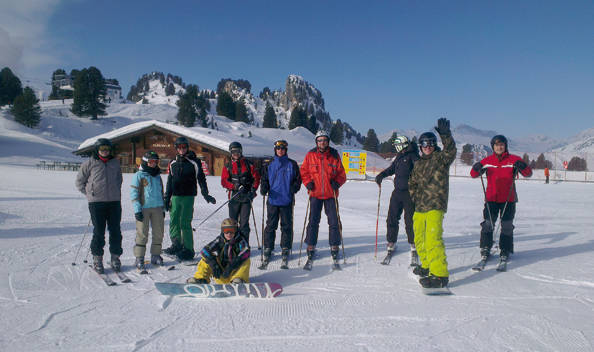
Viel Spaß bei unserem jährlichen Ski- und
Rodeltag