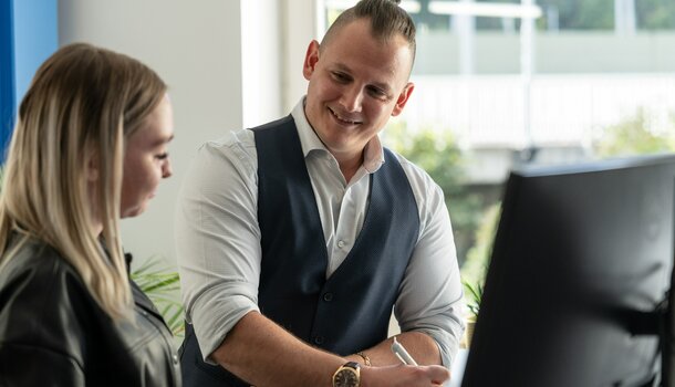 Auftragsbearbeiter*in