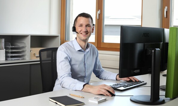 Verkaufsinnendienst im Kundengespräch