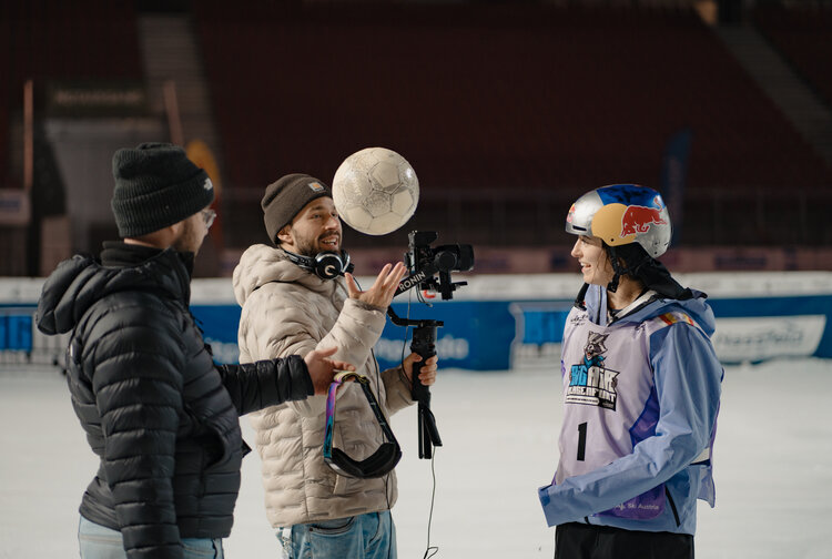 Outbreak Media GmbH Bild 2