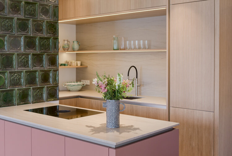 Norz Innenarchitektur & Möbeltischlerei GmbH Bild 7