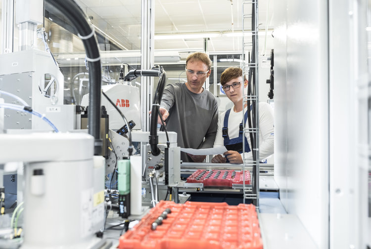 Astotec Holding GmbH Bild 2