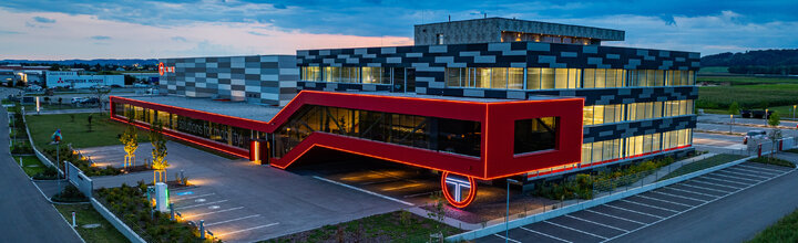 Titelbild der Firma Ultimate Europe