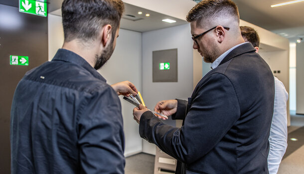 Vertrieb & Service - Persönlich. Verlässlich. Vor Ort.