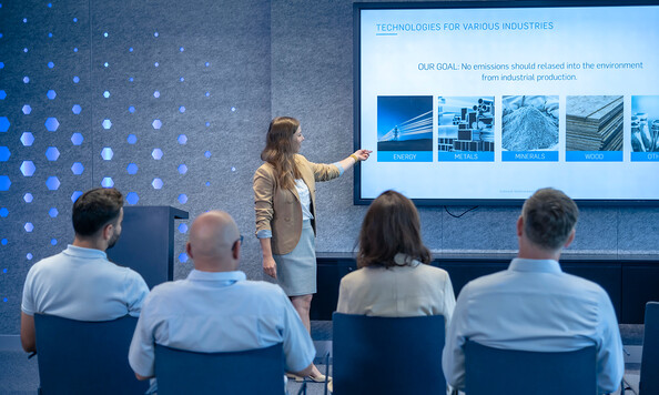  Weiterbildung mit internen und externen Schulungen
