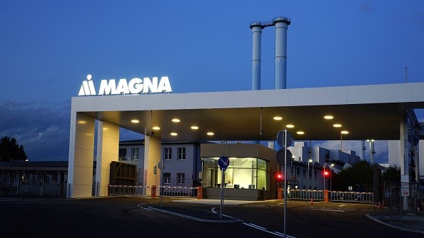 Magna Steyr Eingang