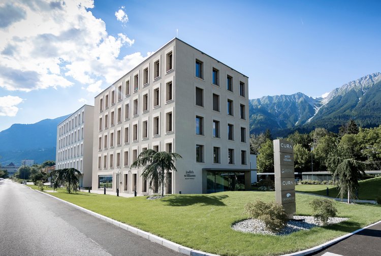 CURA COSMETICS GROUP Bild 1