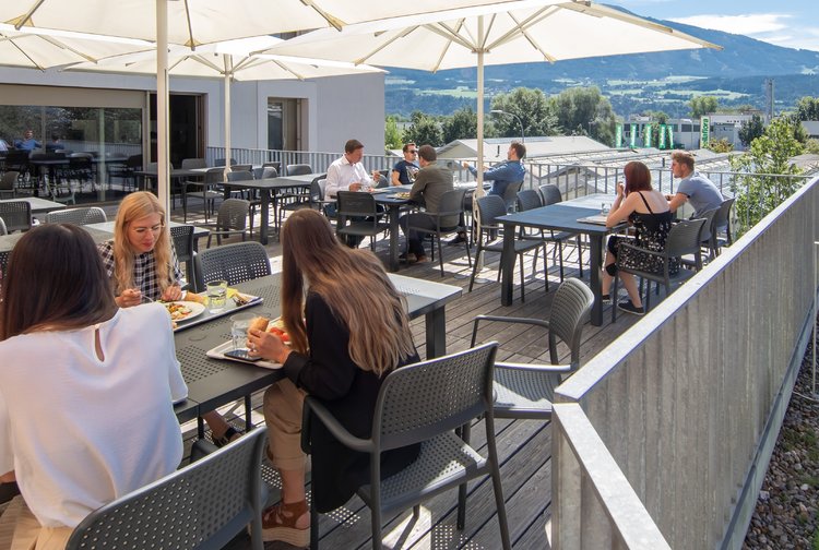 CURA COSMETICS GROUP Bild 3