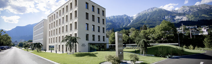 Titelbild der Firma CURA COSMETICS GROUP