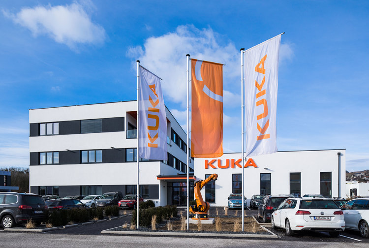 KUKA CEE GmbH Bild 1