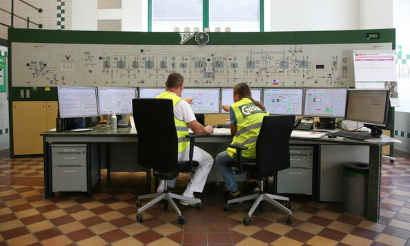 Gemeinsam sorgen unsere Teams für einen sicheren und reibungslosen Produktionsablauf