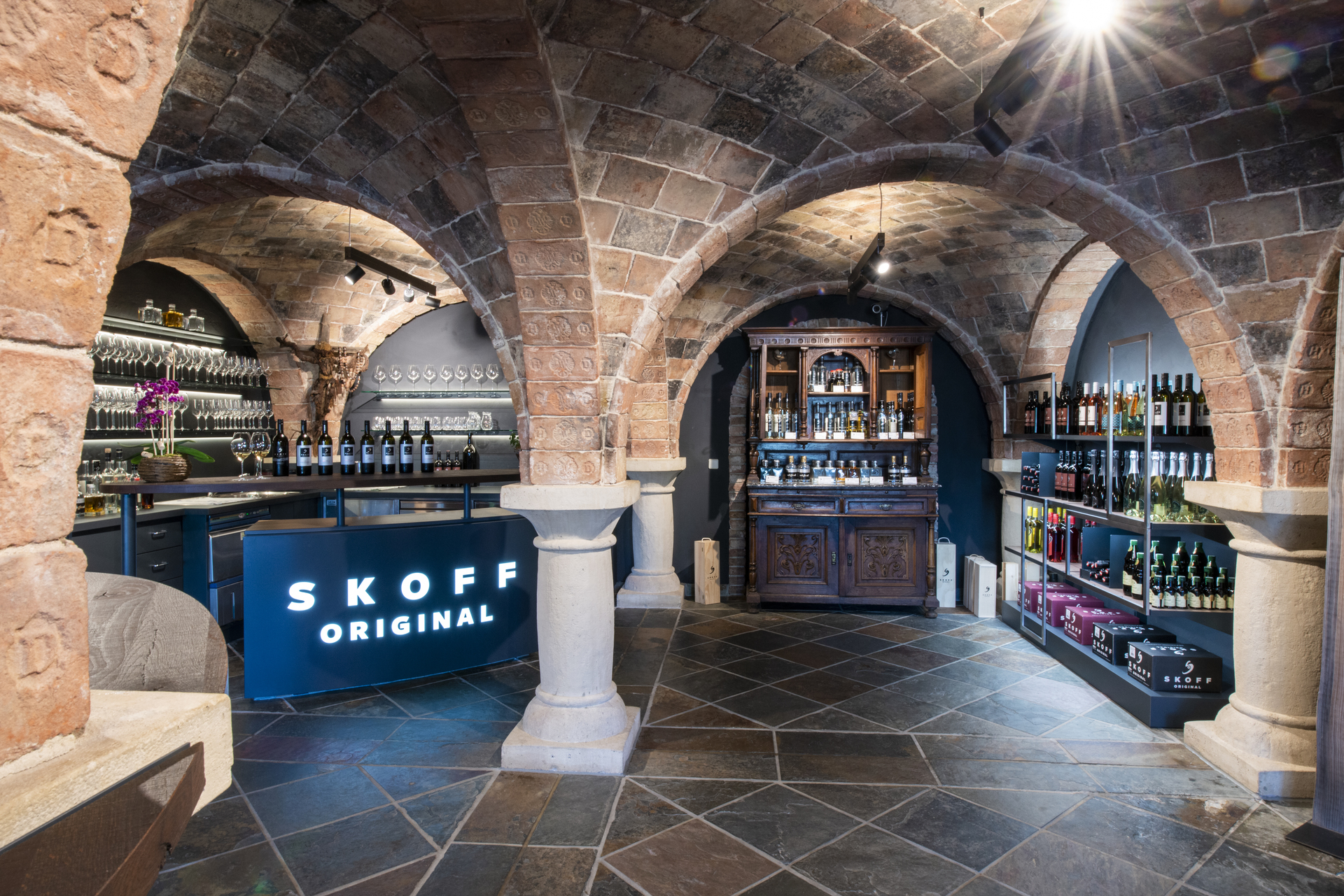 Titelbild von Walter Skoff Wein GmbH