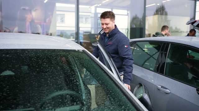 75 E-Autos für Scheuch Mitarbeitende