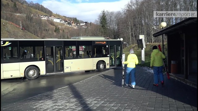 Rundgang durch die Österreichische Postbus AG | karriere.at